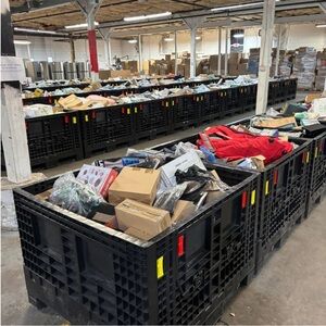 15 pieces Mystery Box OverStock Shelf Pull Reseller liquidation Amazon